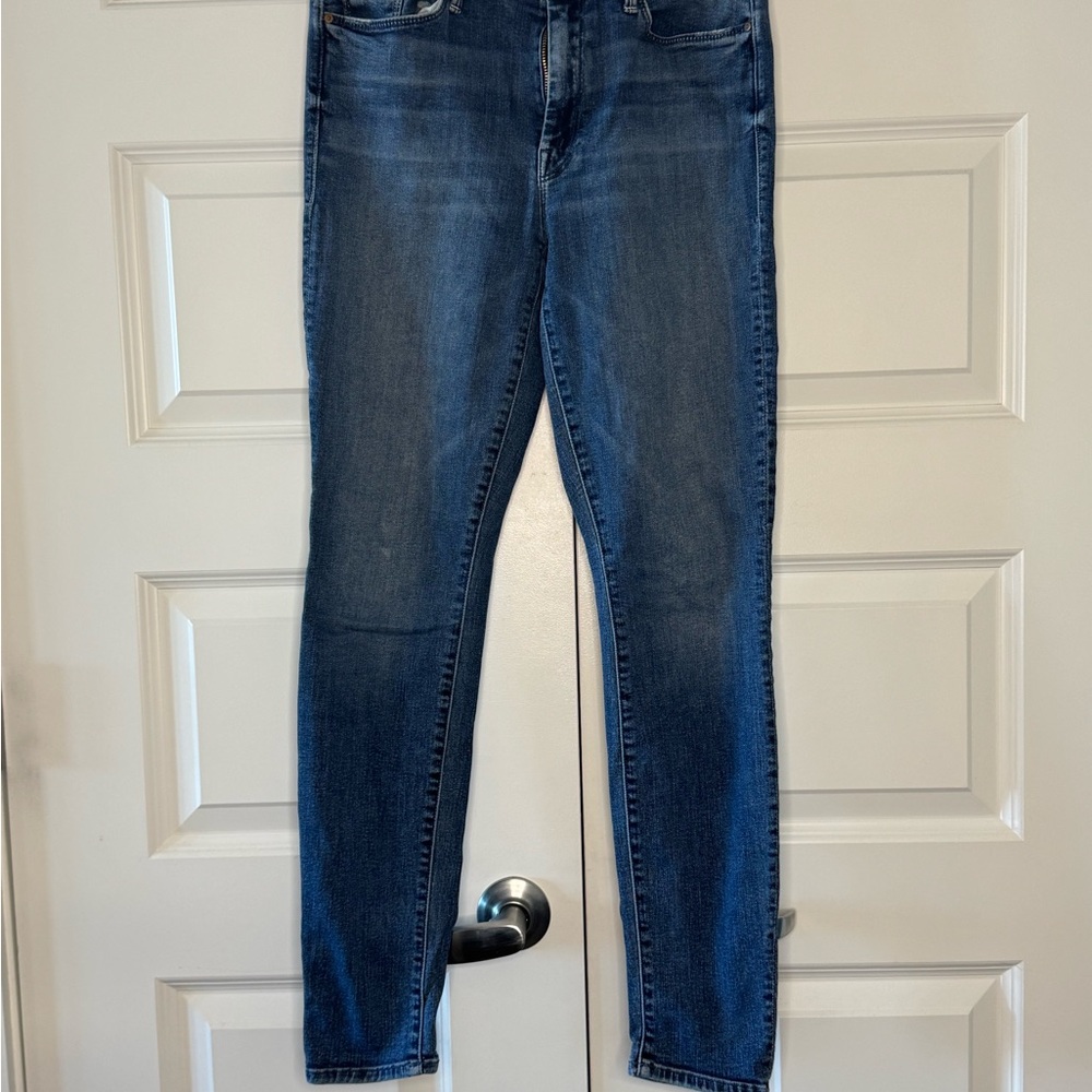 Mother The Looker skinny jeans.